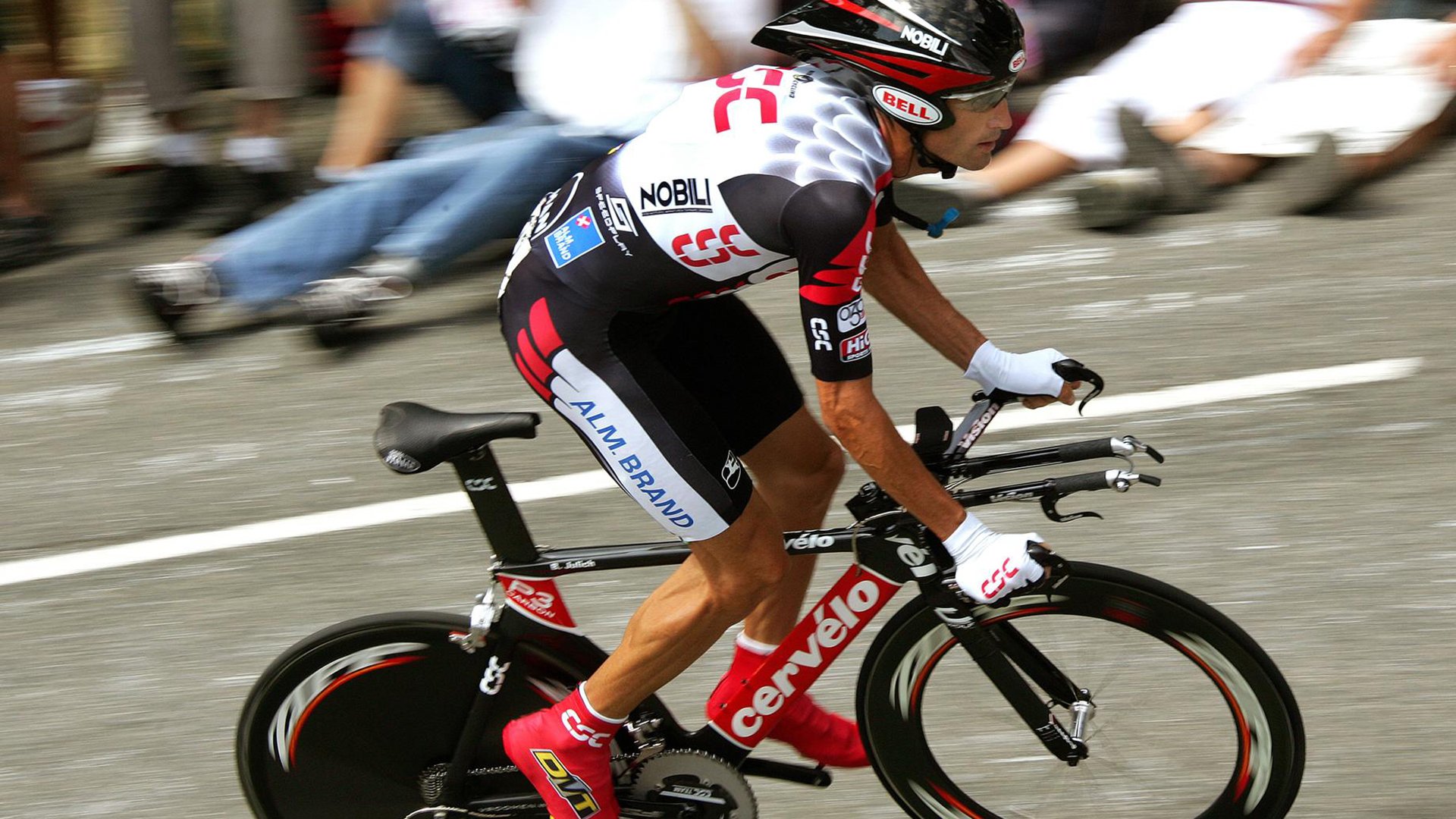 Kaiyun(中国)开云-热火社区义工项目鼓励球员主动参与