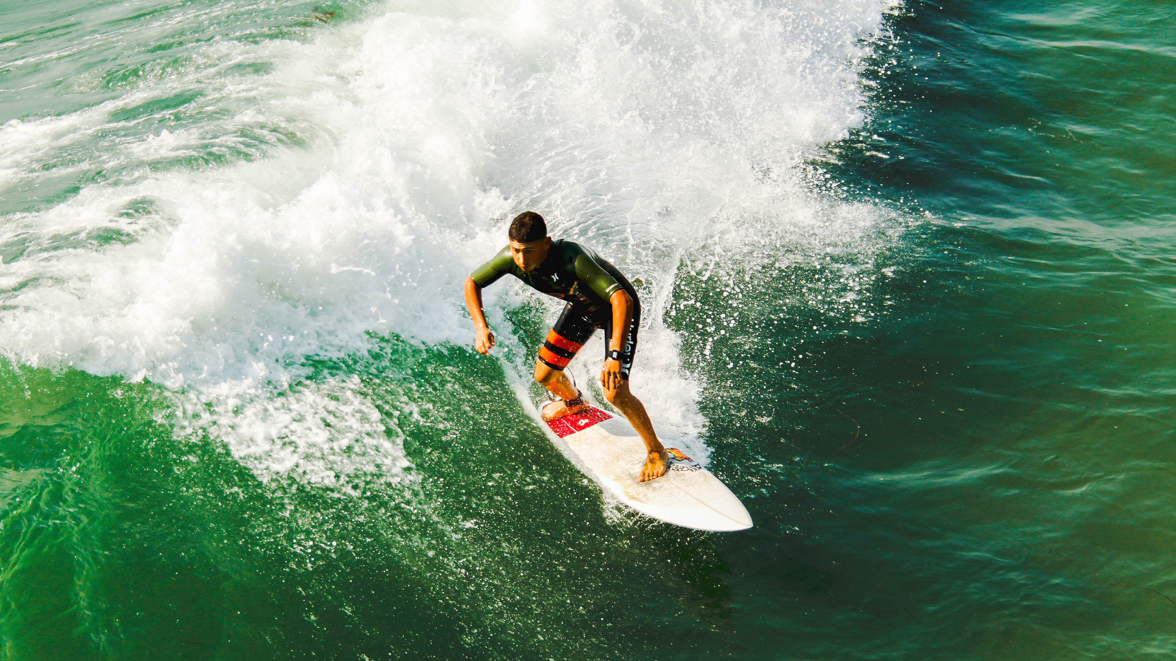 开云kaiyun-美国混合4×100米自由泳接力再创佳绩，混合4×50米自由泳接力赛中国队夺冠